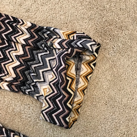 Cocomo Henley Georgette Swing Top Blouse Womens Plus Size 2X Tan Grey Easy Care - Picture 7 of 8